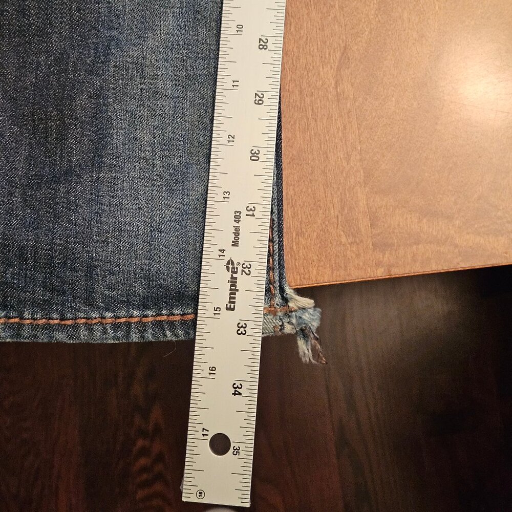 Kut from the Kloth Women's "So Low" Jeans, Size 6 - Picture 13 of 15